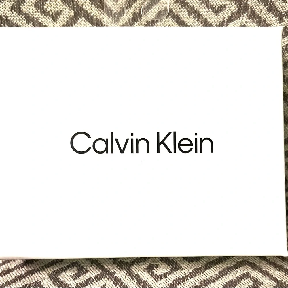 NEW Calvin Klein Leather RFID Bifold Men's Wallet Father's Day. Black. $49.50.